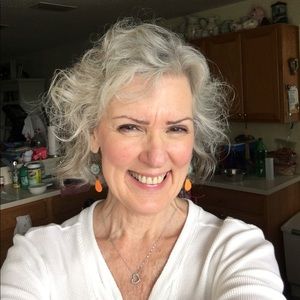 Meet your Posher, Stacy